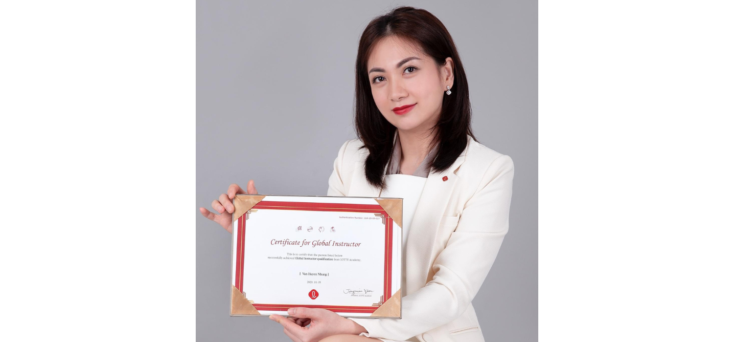 Ms. Van Huyen Nhung