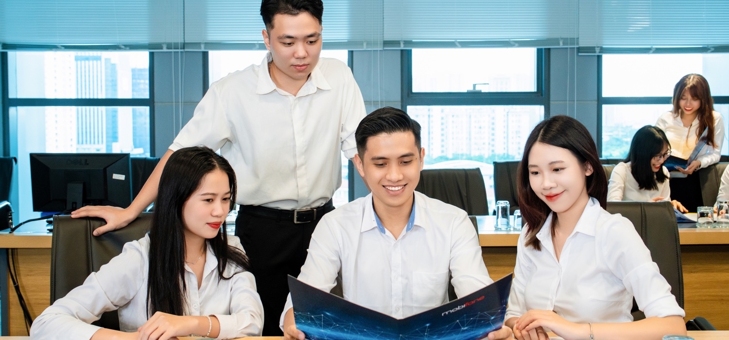 MobiFone IT - Chinh phục thế giới số